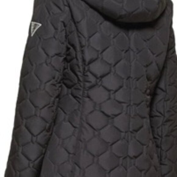 GUESS Women's Short Light-Weight Jacket, QUILTED - Picture 10 of 14